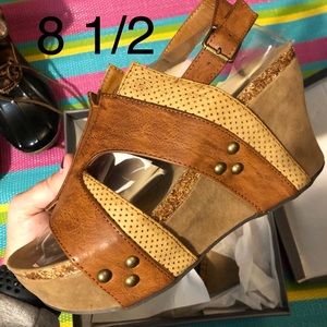 Brown Wedges